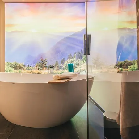 Salena Luxury Chalet *